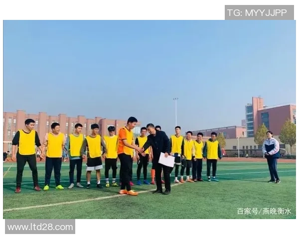 超帅黑人足球明星的魅力与成就揭示了运动场上的风采与激情